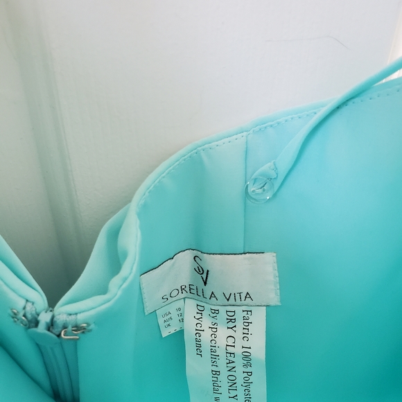 Sorella Vita Chiffon Dress - Picture 7 of 7